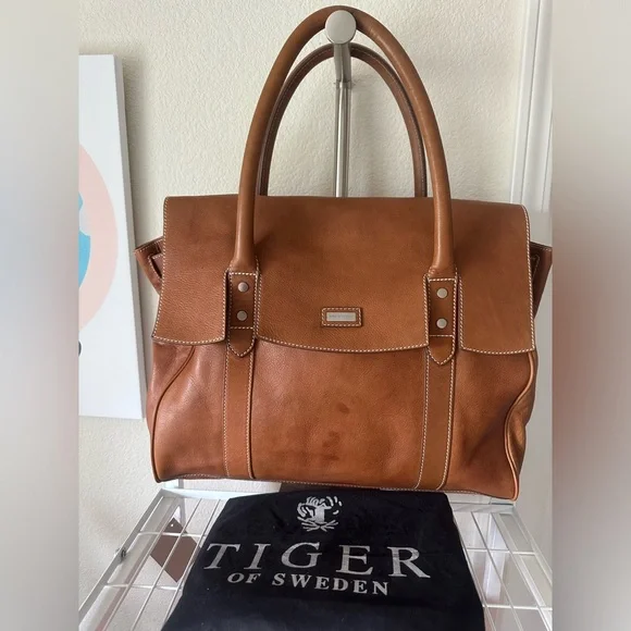 TIGER OF SWEDEN “MEYA” Leather Bag - Picture 1 of 8